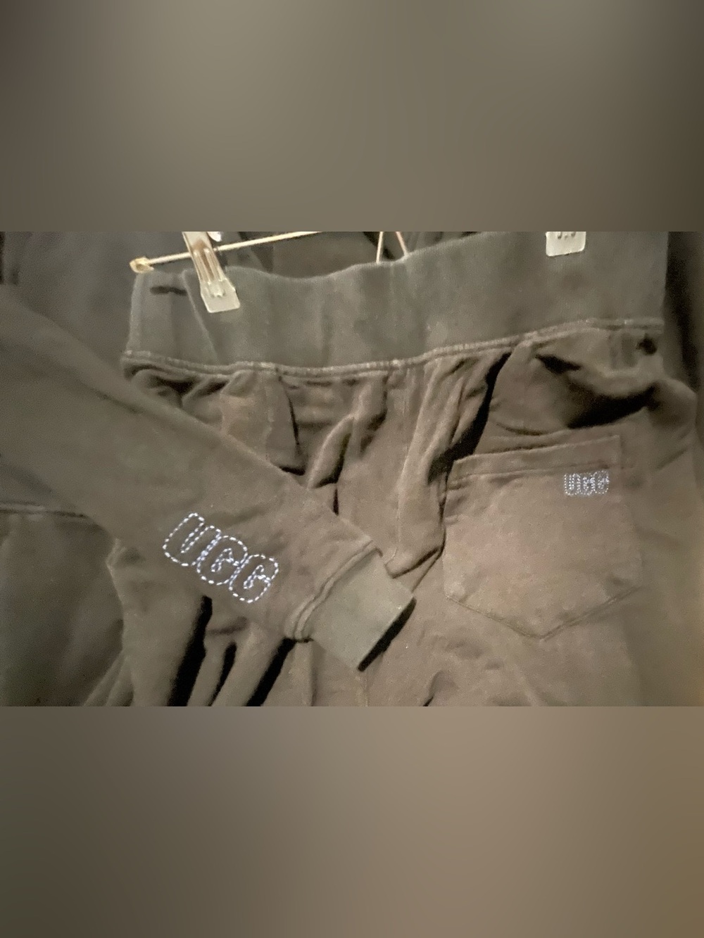 UGG Black vneck hoodie (XL) and Jogger Pants (L) SET